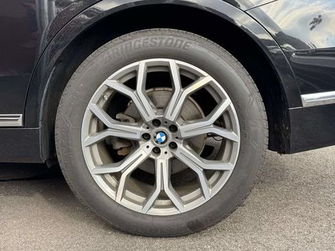 Used 2020 BMW X7 xDrive40i w/ Premium Package AWD/4WD image 11