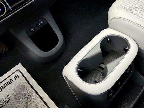 Used 2023 Hyundai Ioniq 5 Limited image 16