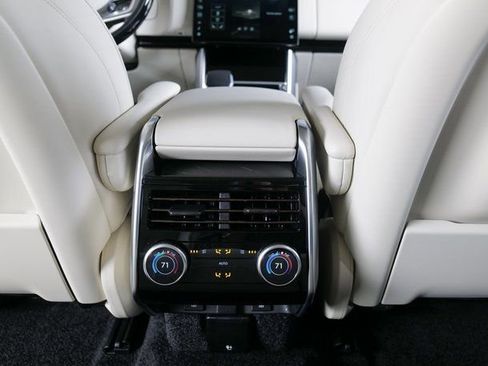 New 2026 Land Rover Range Rover SE AWD/4WD image 12