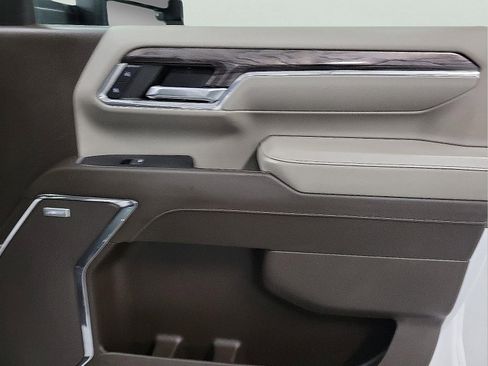 Used 2024 Chevrolet Silverado 2500 LTZ w/ LTZ Plus Package image 17