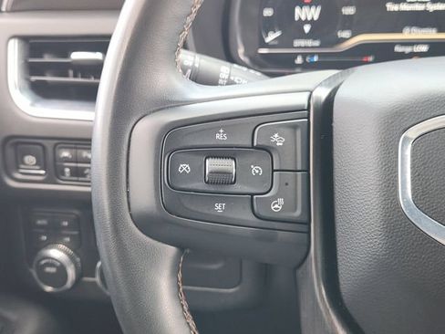 Used 2024 GMC Yukon AT4 w/ AT4 Premium Package AWD/4WD image 24