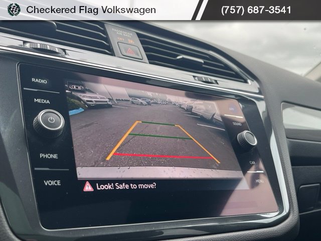 Used 2022 Volkswagen Tiguan SE w/ Panoramic Sunroof Package AWD/4WD image 42