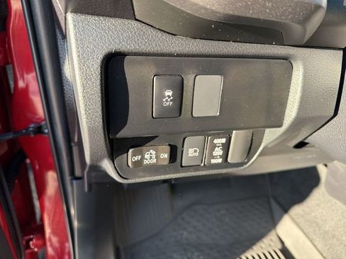 Certified 2022 Toyota Tacoma TRD Off-Road w/ Technology Package image 11