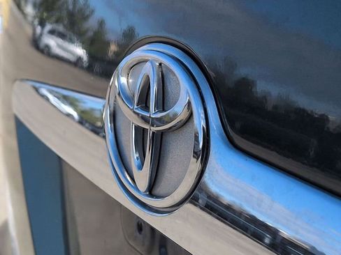 Used 2000 Toyota Avalon XLS image 23