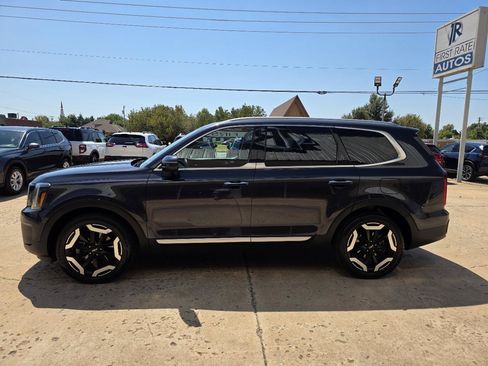 Used 2025 Kia Telluride S AWD/4WD image 4