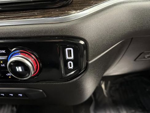 Used 2024 GMC Sierra 3500 SLE image 23