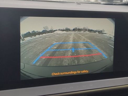 Certified 2024 Toyota Prius XLE image 13