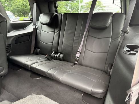 Used 2017 Cadillac Escalade Platinum AWD/4WD image 27