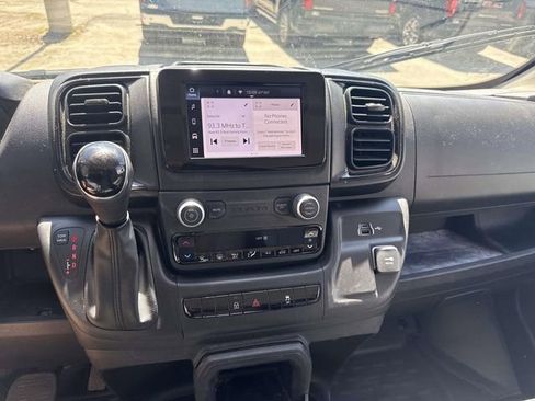 Used 2025 RAM ProMaster 2500 w/ Convenience Group FWD image 24