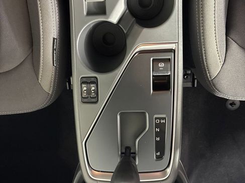 Certified 2025 Subaru Crosstrek 2.0i Premium image 24