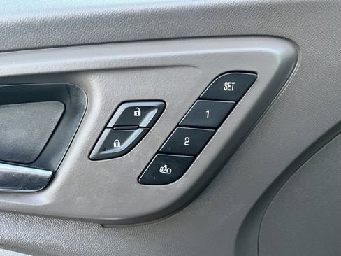 Used 2018 Chevrolet Malibu Premier w/ Driver Confidence Package image 35