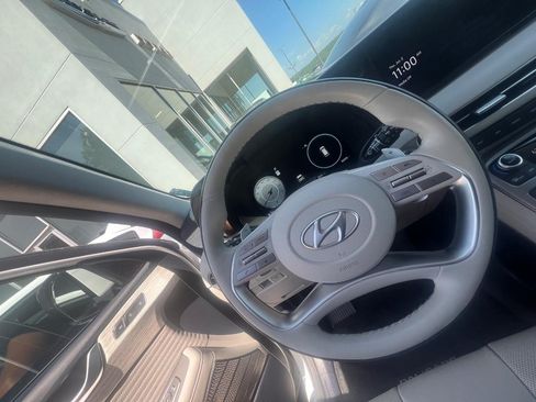 Used 2025 Hyundai Palisade Calligraphy AWD/4WD image 4