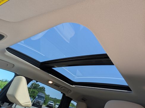 Used 2023 INFINITI QX60 Luxe w/ Performance Audio Package AWD/4WD image 15