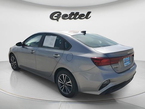 Used 2022 Kia Forte LXS FWD image 7