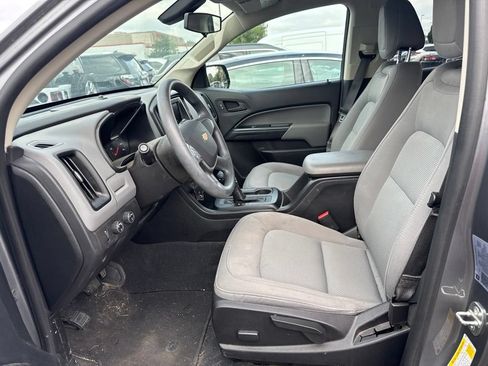 Used 2020 Chevrolet Colorado W/T w/ WT Convenience Package AWD/4WD image 5