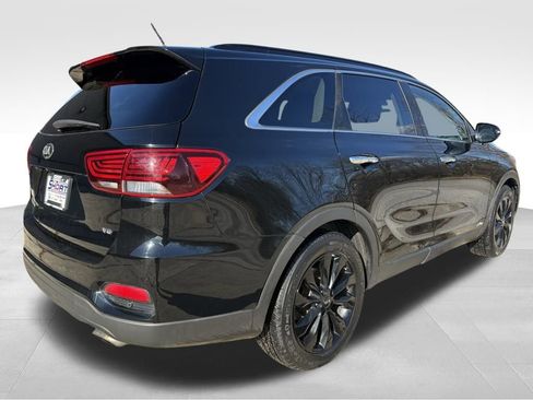 Used 2019 Kia Sorento S image 5