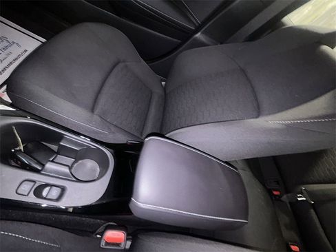 Used 2024 Toyota Corolla SE image 27