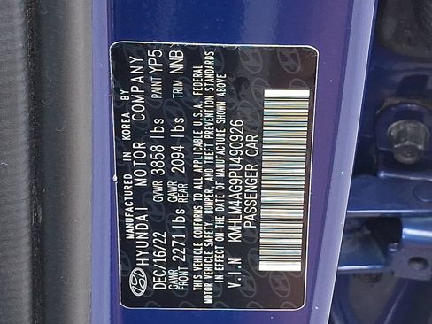 Used 2023 Hyundai Elantra SEL FWD image 28