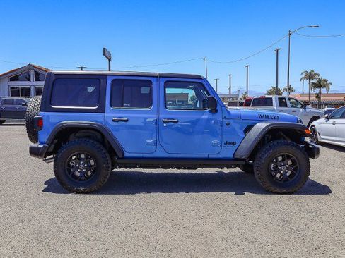 Used 2024 Jeep Wrangler Willys image 3