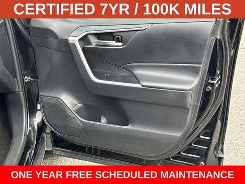 Used 2025 Toyota RAV4 XLE AWD/4WD image 8