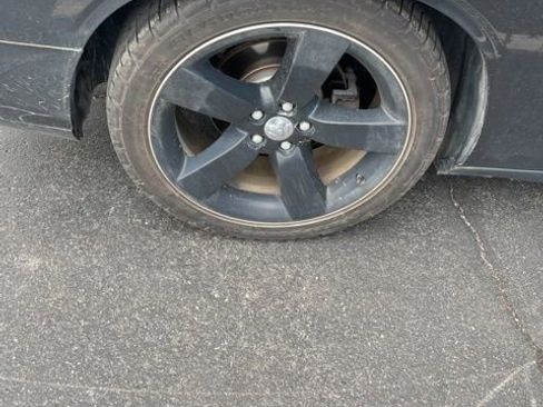 Used 2009 Dodge Challenger R/T image 3