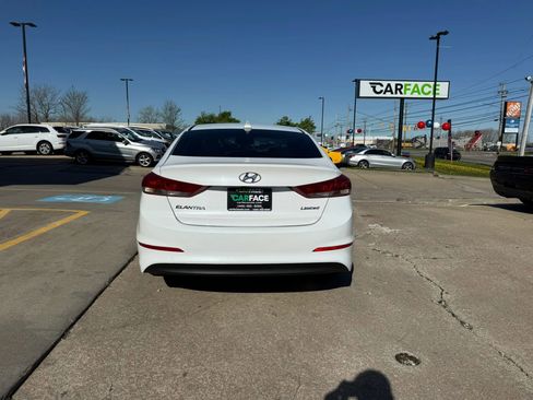 Used 2017 Hyundai Elantra Limited w/ Limited Tech Package 04 image 11