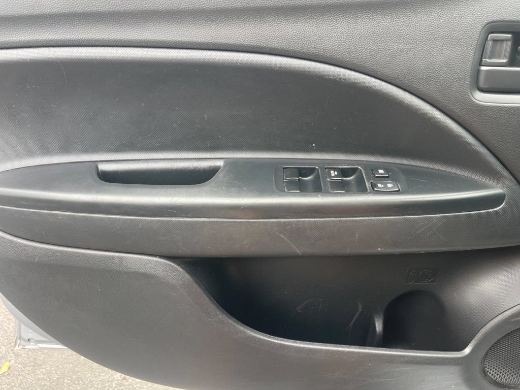Used 2024 Mitsubishi Mirage ES FWD image 10