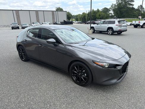 Used 2025 MAZDA MAZDA3 2.5 S Hatchback w/ Premium Pkg FWD image 11