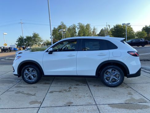 New 2027 Honda HR-V LX image 6