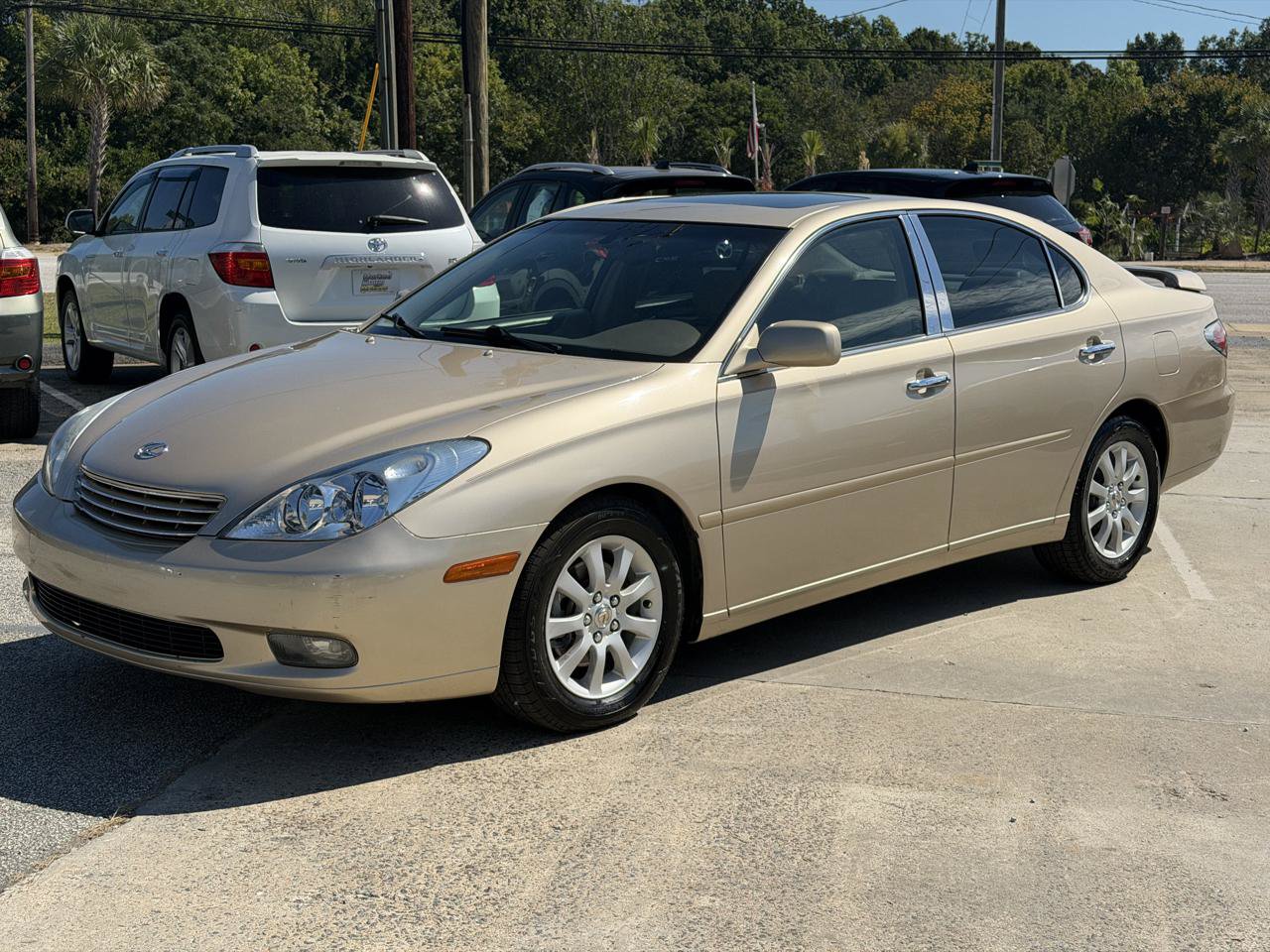 Used 2004 Lexus ES 330 FWD image 2