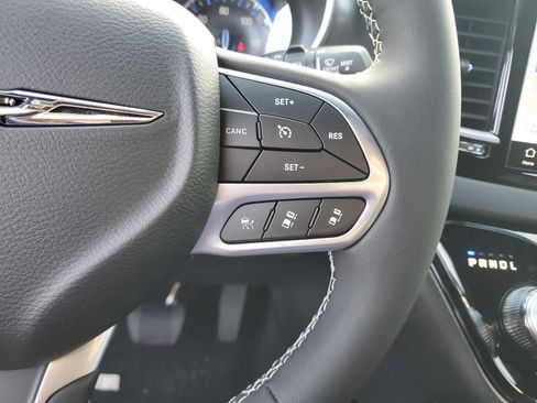 New 2026 Chrysler Voyager LX image 28