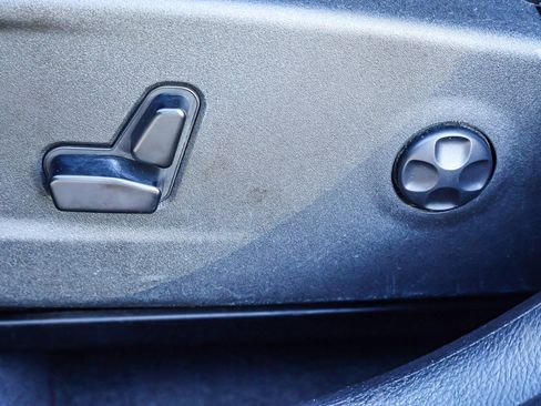 Used 2019 Dodge Charger R/T w/ Blacktop Package image 11