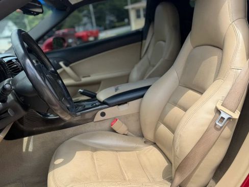 Used 2005 Chevrolet Corvette Coupe w/ Preferred Equipment Group RWD image 6