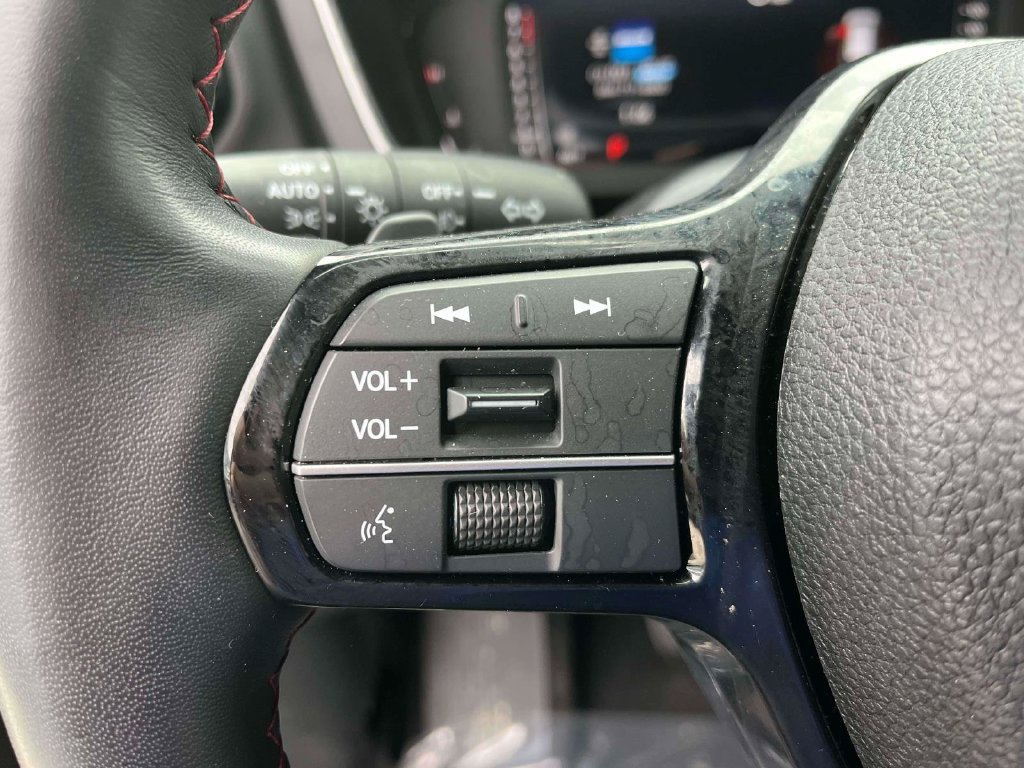Used 2025 Honda Pilot Black Edition image 20
