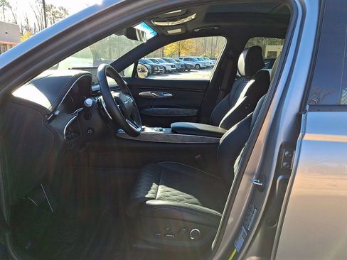 Used 2022 Genesis GV70 3.5T Sport w/ Sport Advanced Package image 14