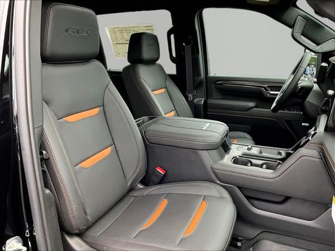 New 2026 GMC Sierra 2500 AT4 w/ AT4 Premium Plus Package AWD/4WD image 18