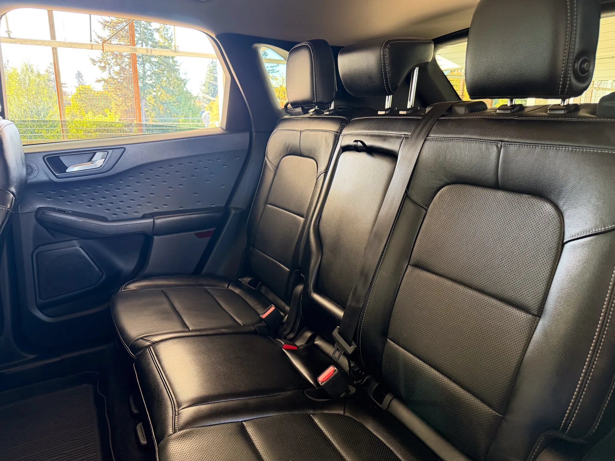 Used 2020 Ford Escape Titanium AWD/4WD image 21
