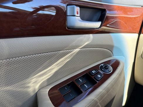 Used 2014 Hyundai Genesis 3.8 image 45