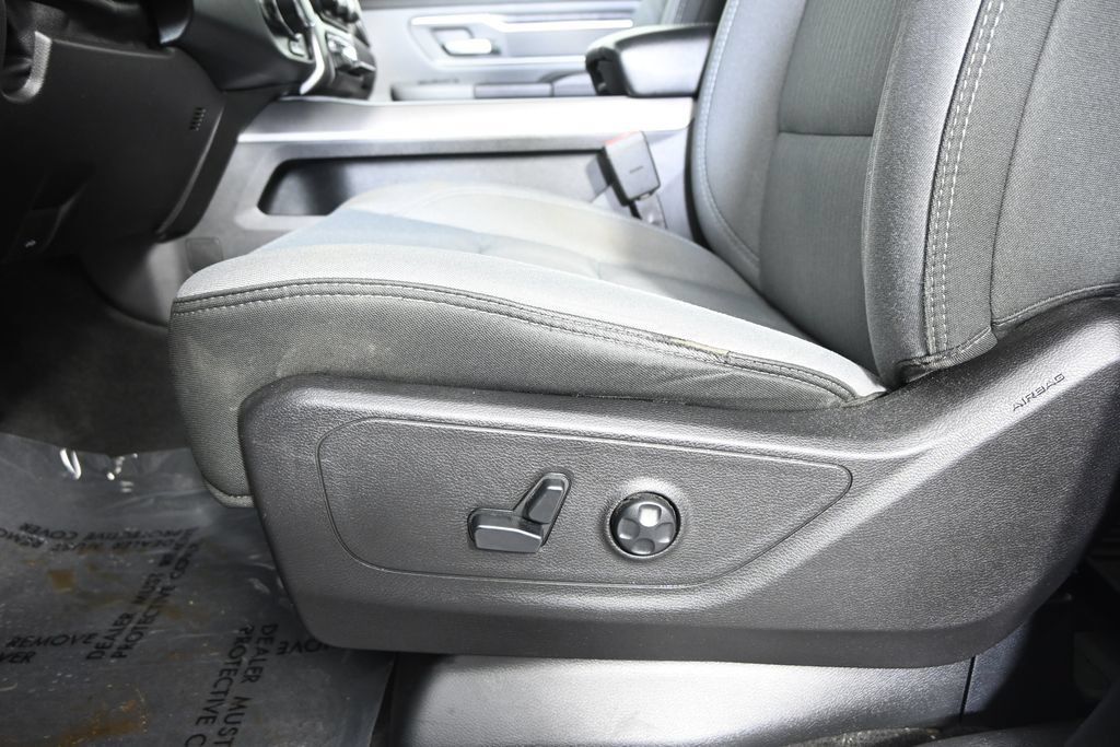 Used 2019 RAM 1500 Big Horn AWD/4WD image 21
