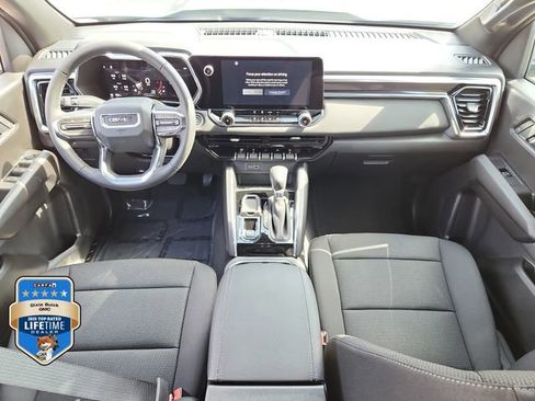 New 2026 GMC Canyon Elevation w/ LPO, Black Badging Package RWD image 12
