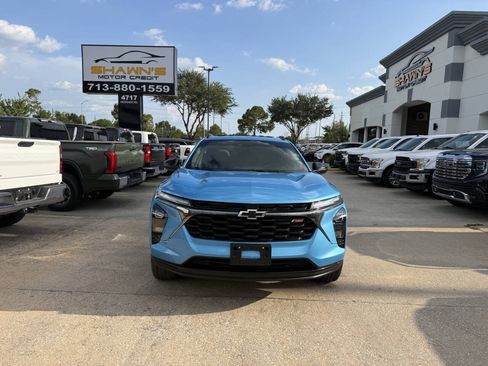 Used 2025 Chevrolet Trax RS w/ Sunroof Package FWD image 39