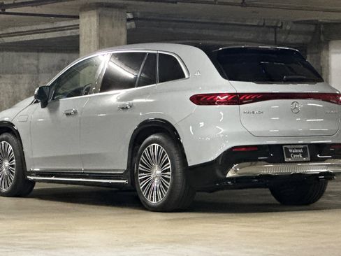 New 2025 Mercedes-Benz Maybach EQS 680 4MATIC image 3