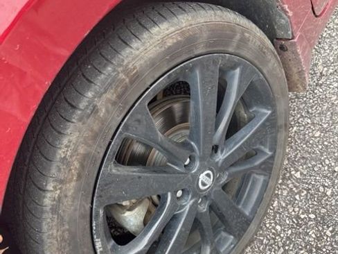 Used 2017 Nissan Altima 2.5 SR w/ Midnight Edition Package image 10