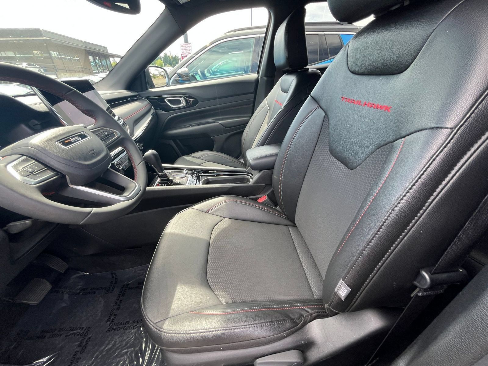 Used 2025 Jeep Compass Trailhawk AWD/4WD image 26