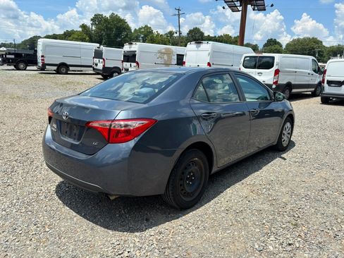 Used 2017 Toyota Corolla LE FWD image 4