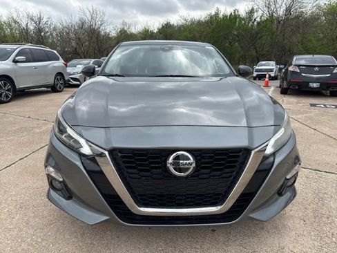 Used 2022 Nissan Altima 2.5 SR w/ Midnight Edition Package image 3