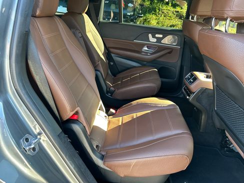 Certified 2025 Mercedes-Benz GLS 450 4MATIC image 50