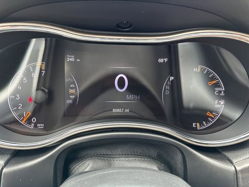 Used 2016 Jeep Grand Cherokee Limited image 7