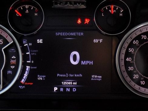 Used 2018 RAM 2500 Big Horn w/ Harvest Edition image 15