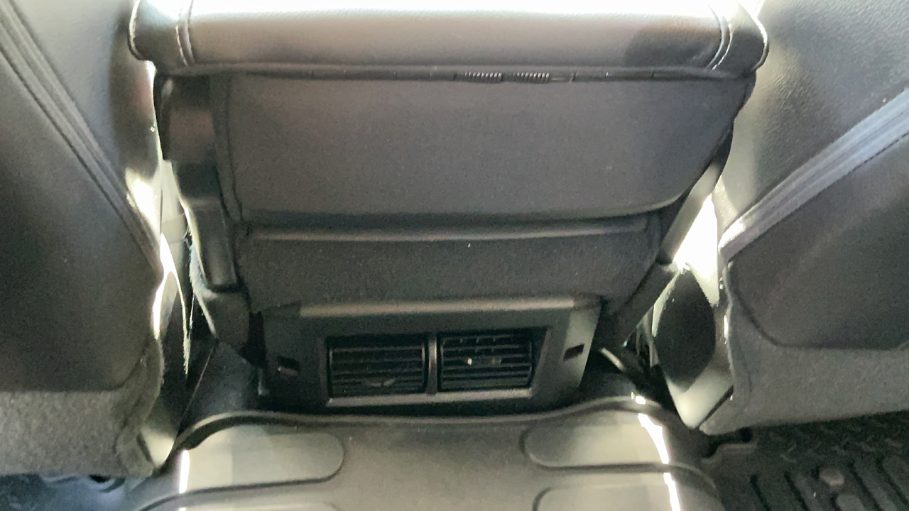Used 2017 RAM 3500 Laramie w/ Convenience Group AWD/4WD image 9